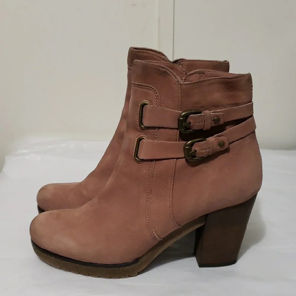 Anthropologie‎ HOLDING HORSES Leni Women's 37 (6.5-7) Tan Ankle Boots